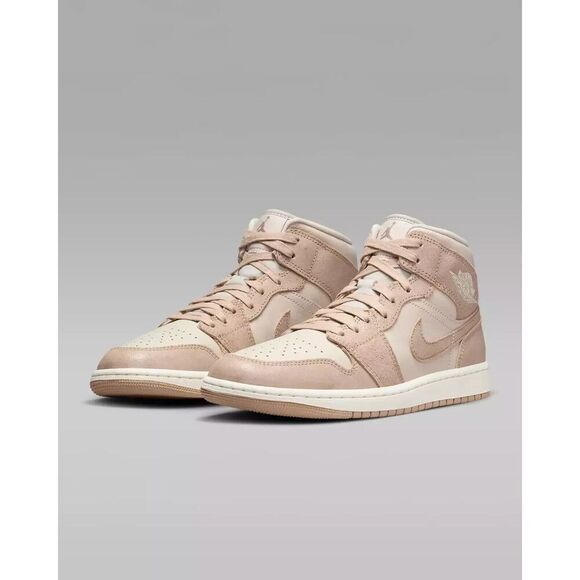 Nike Air Jordan 1 Mid SE FJ3448-200 Sneakers Women's Light Brown Lace Up TF551 - Picture 1 of 14